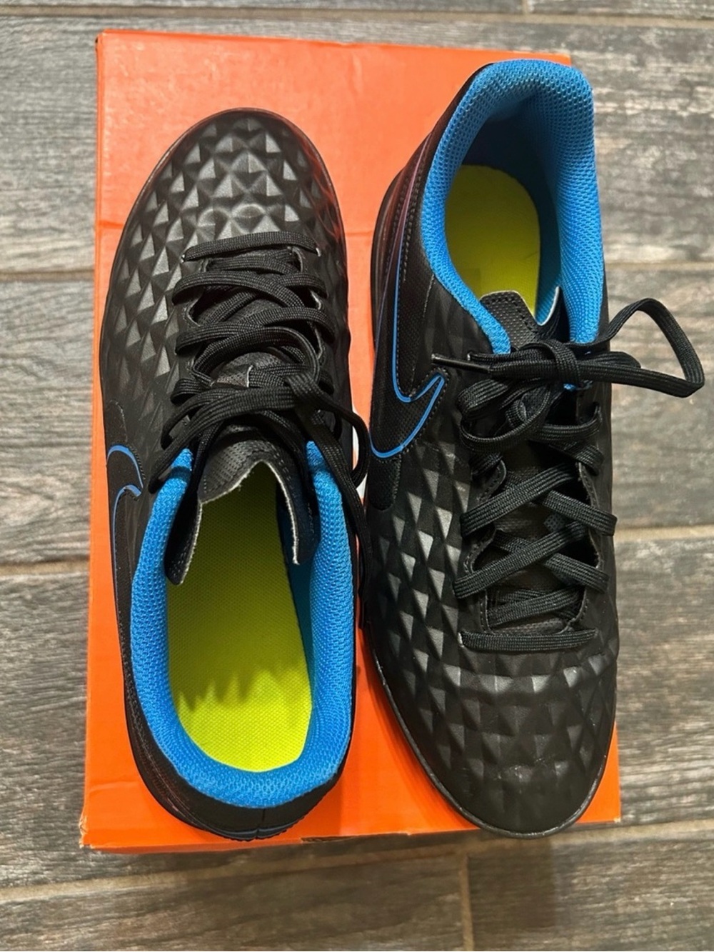 Nike Indoor Turf Shoes Black with Blue Accents Unisex 8M 9.5W